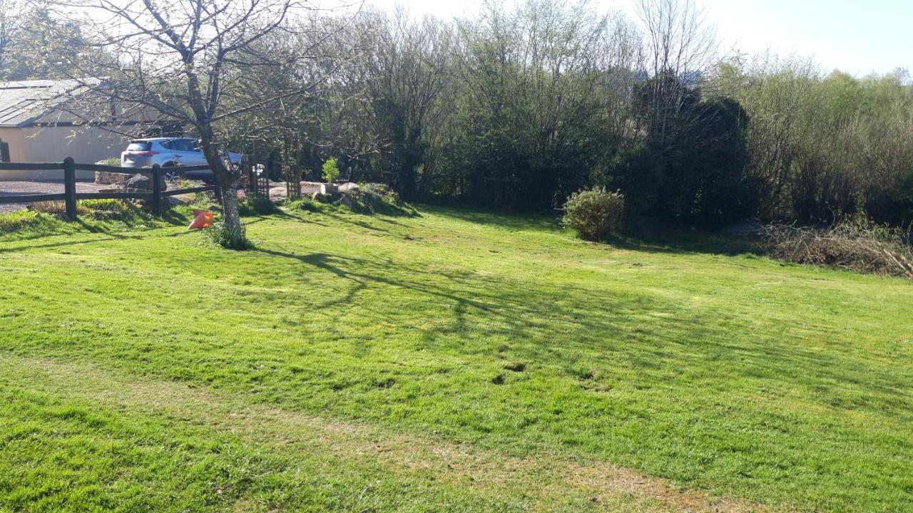 Le Petit Bois Normand - Chambre D'Hote Bed & Breakfast Champ-du-Boult Luaran gambar